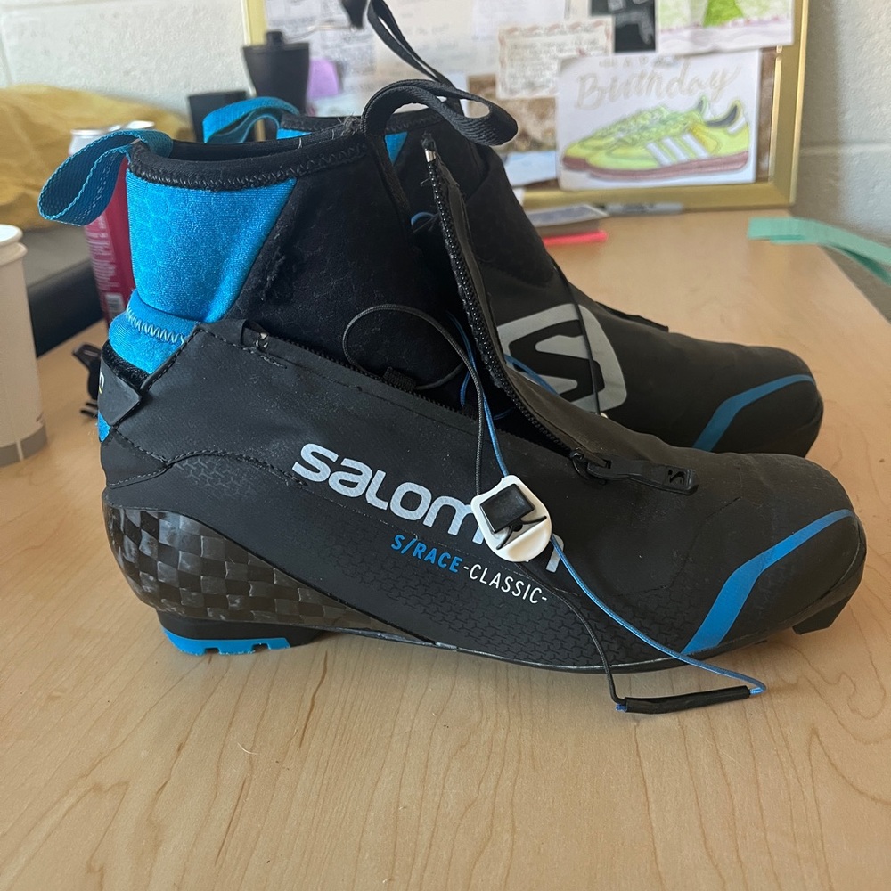 Nordic ski boots